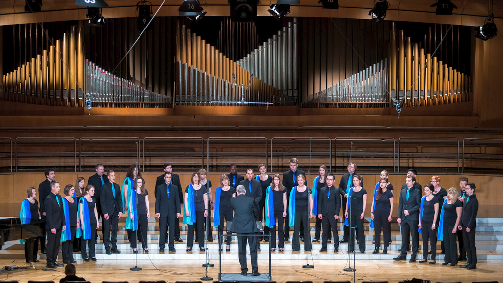 Cantamus Gießen beim Preisträgerkonzert im Sendesaal des Hessischen Rundfunks in Frankfurt (Quelle: Merz Tricot GbR)